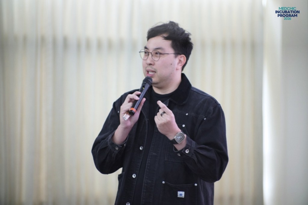 คุณณัฐพล ชลวิทย์ บรรยายในงาน MEDCHIC INCUBATION PROGRAM 2026
